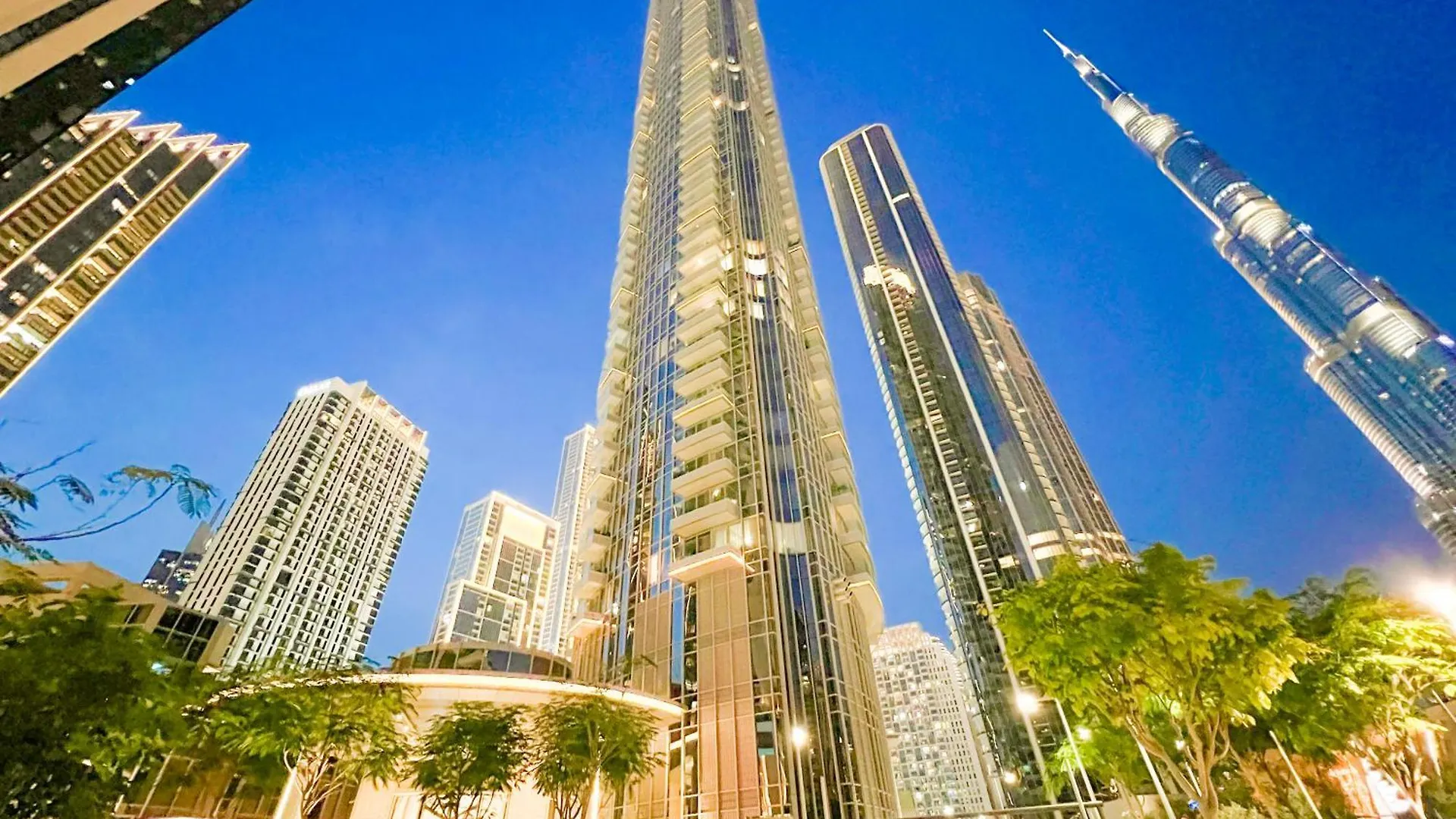 Downtown Luxury - Stunning Burj Khalifa & Sea View - 5 Minutes Walk To Dubai Mall